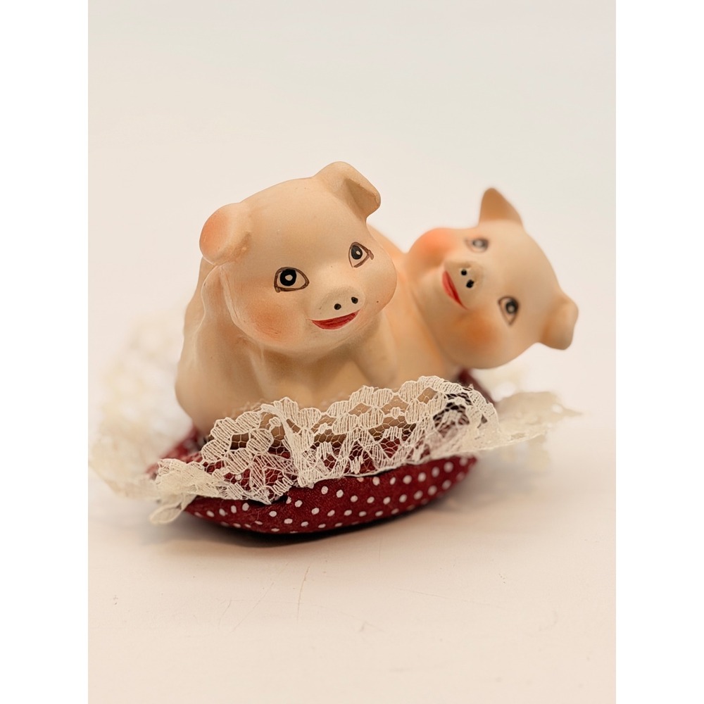 Vintage Ceramic Twin Pig Figurine Heart Polka Dot Lace Base Pink Farmhouse Decor